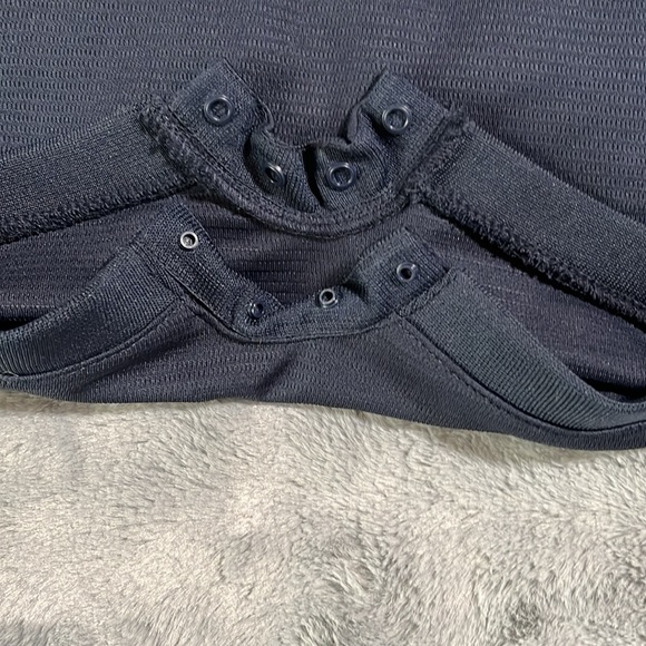 New York Yankees onesie - Picture 3 of 5